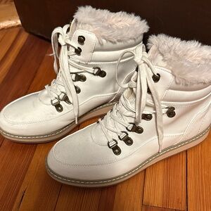 White Mountain Cream Fur-Lined Winter Boots